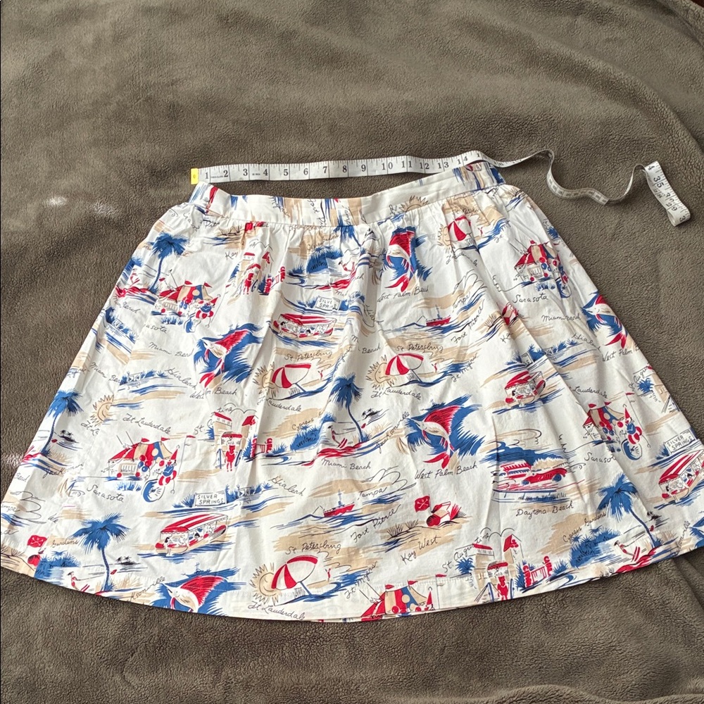 Brooks Brothers Red & Blue Printed A-Line Skirt
Size 12